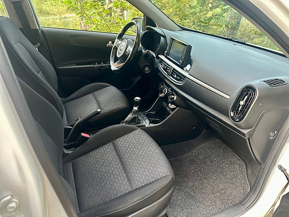 Kia Picanto 11 of 18