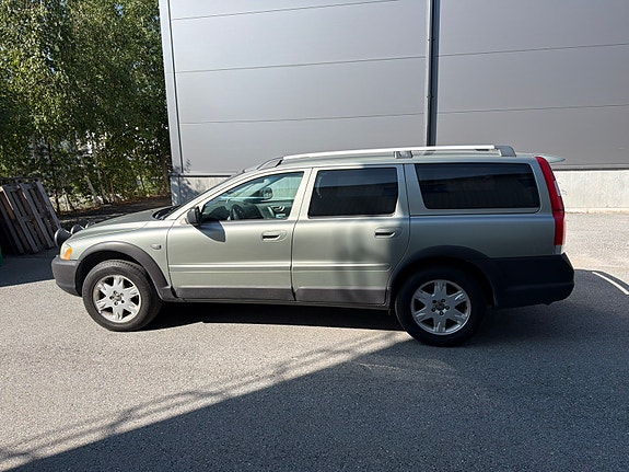Volvo XC70 9 of 10