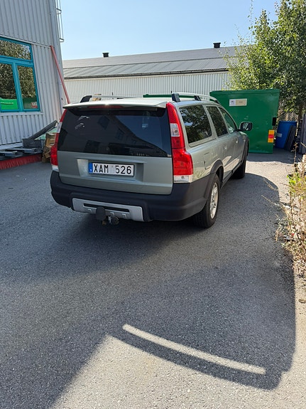 Volvo XC70 3 of 10