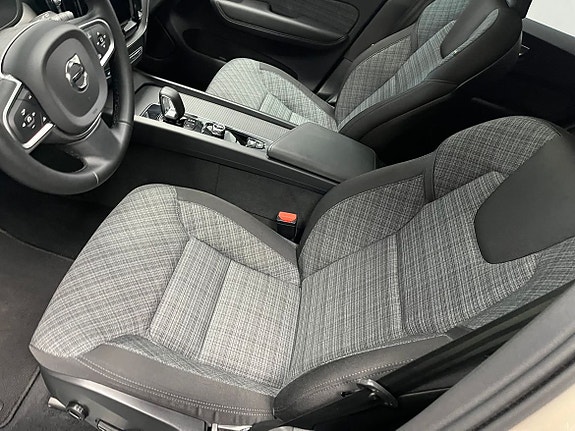 Volvo XC60 4 of 19