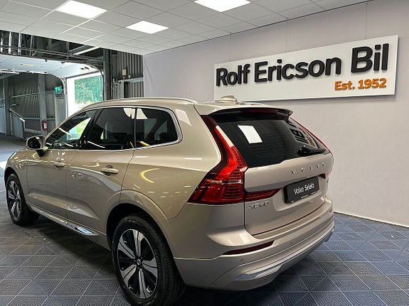 Volvo XC60 3 of 19
