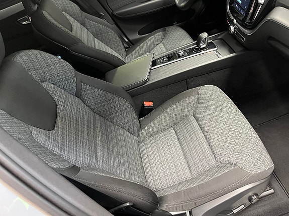 Volvo XC60 9 of 19