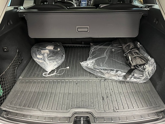 Volvo XC60 6 of 19