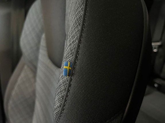 Volvo XC60 19 of 19