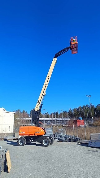 JLG 860SJ HC3 Bomlift Diesel/ HVO100 4 hjulsdriven Skylift 2 of 6