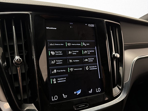 Volvo V60 26 of 30