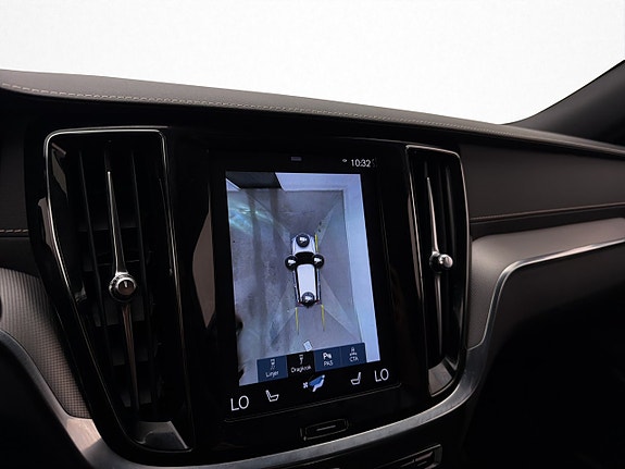 Volvo V60 15 of 30