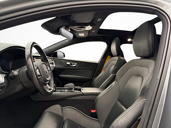 Volvo V60 12 of 30
