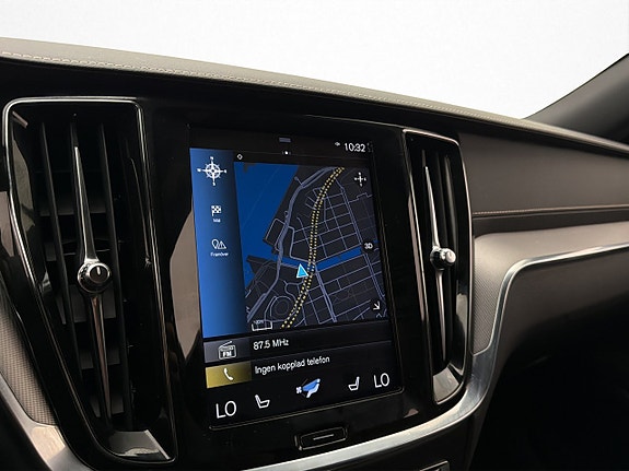 Volvo V60 18 of 30