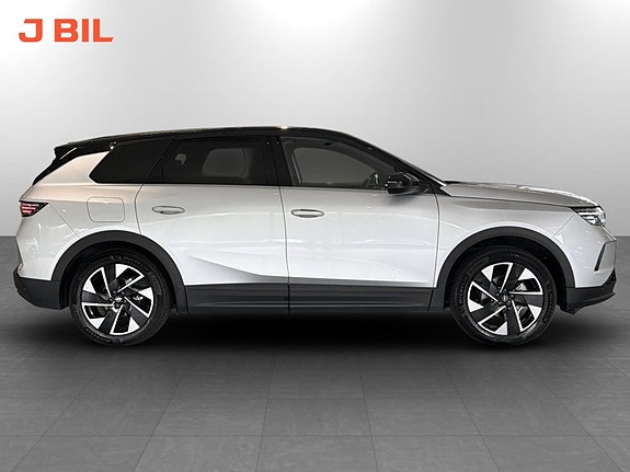 Opel Grandland X 16 of 18