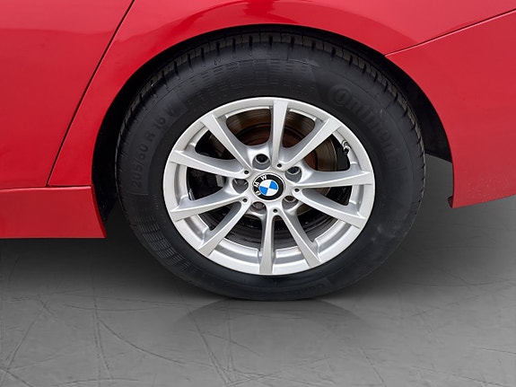 BMW 320d 25 of 28