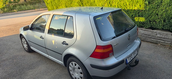 Volkswagen Golf IV 3 of 9