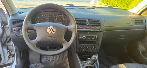 Volkswagen Golf IV 5 of 9
