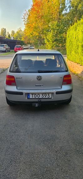 Volkswagen Golf IV 4 of 9