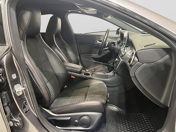 Mercedes-Benz CLA200 10 of 22