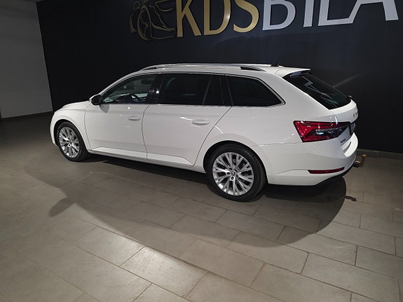 Skoda Superb 3 of 14