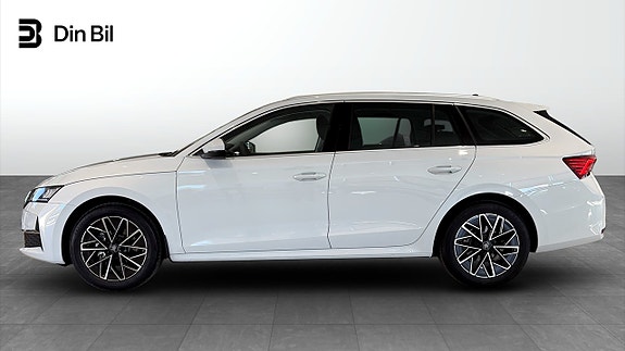 Skoda Octavia 2 of 10