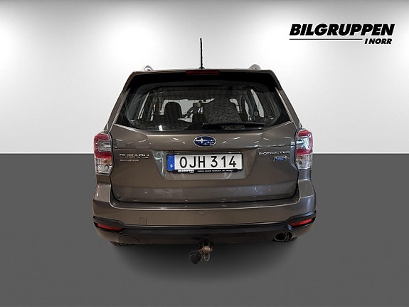 Subaru Forester 5 of 17