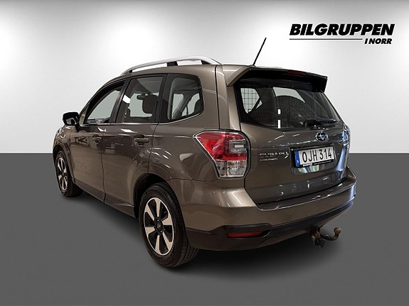Subaru Forester 6 of 17