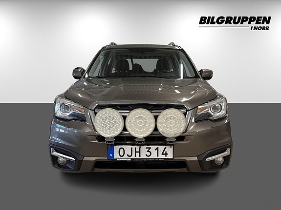 Subaru Forester 2 of 17