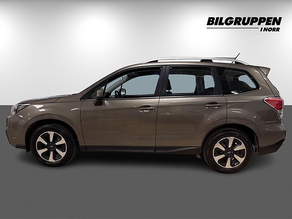 Subaru Forester 4 of 17