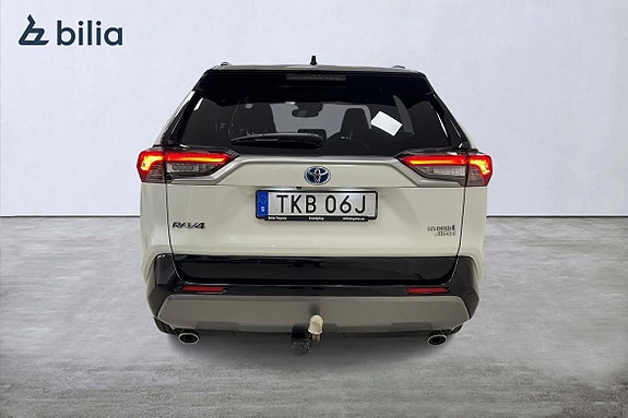 Toyota RAV4 5 of 21