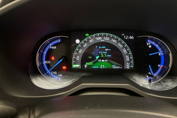 Toyota RAV4 16 of 21