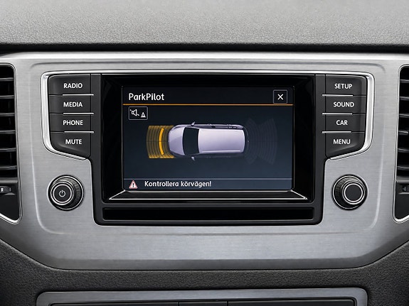 Volkswagen Golf Sportsvan 11 of 22