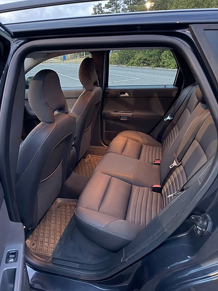 Volvo V50 6 of 9