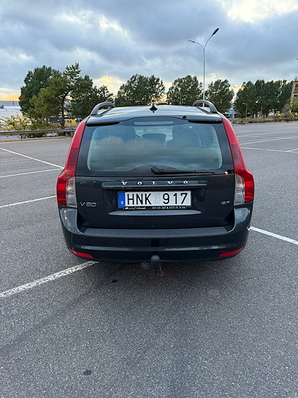 Volvo V50 7 of 9