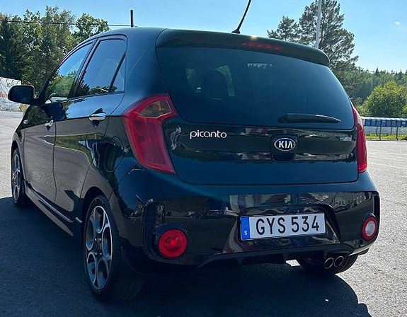 Kia Picanto 6 of 14