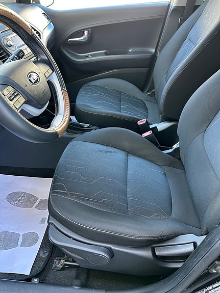 Kia Picanto 8 of 14