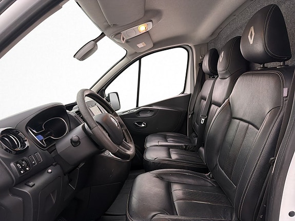 Renault Trafic 14 of 30