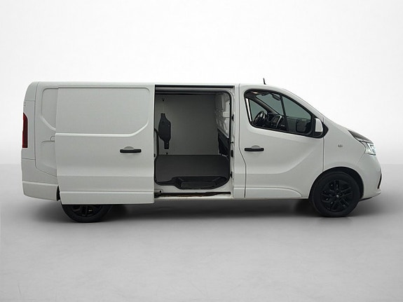 Renault Trafic 11 of 30