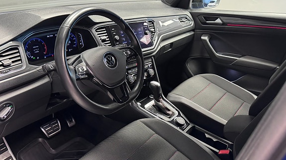 Volkswagen T-Roc 6 of 21