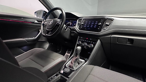Volkswagen T-Roc 7 of 21