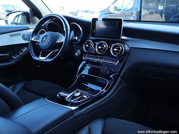 Mercedes-Benz GLC250 d 8 of 25