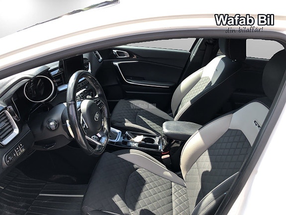 Kia Ceed 8 of 14