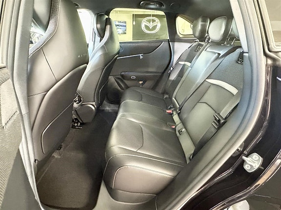 Mazda CX-6e 10 of 11