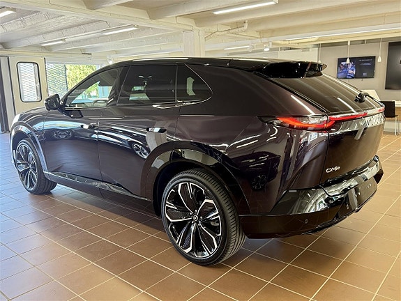Mazda CX-6e 3 of 11