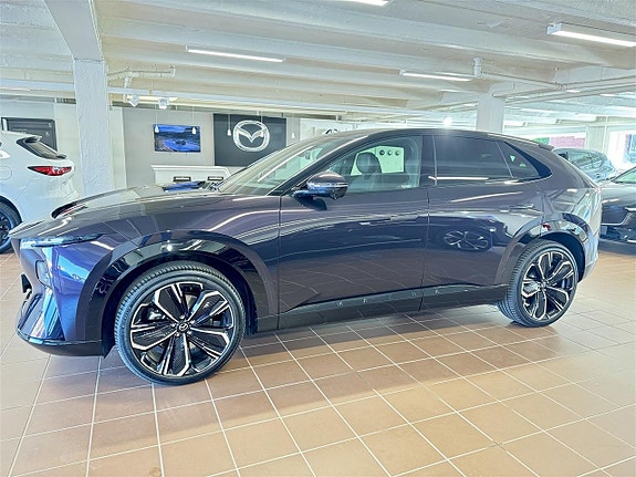 Mazda CX-6e 2 of 11
