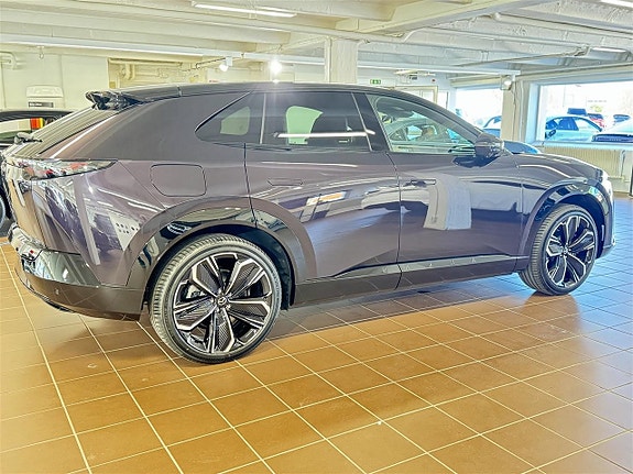 Mazda CX-6e 6 of 11