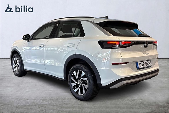 Volkswagen T-Roc 3 of 23