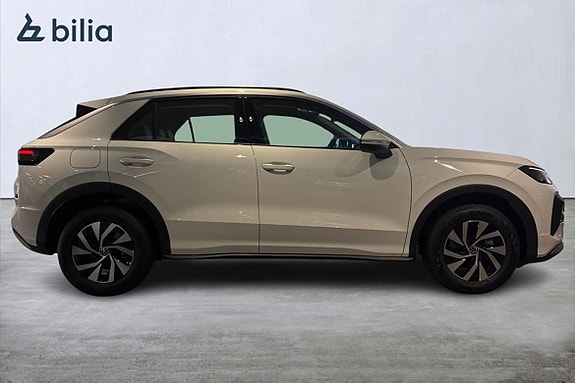 Volkswagen T-Roc 6 of 23
