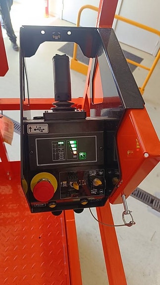 JLG Saxlift ES 2646 2 of 4