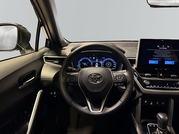 Toyota Corolla Cross 9 of 13