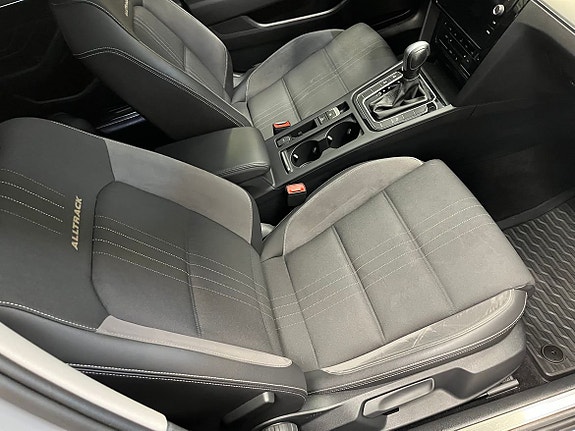 Volkswagen Passat Alltrack 9 of 18