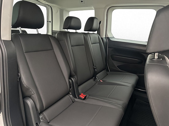Volkswagen Caddy 22 of 28