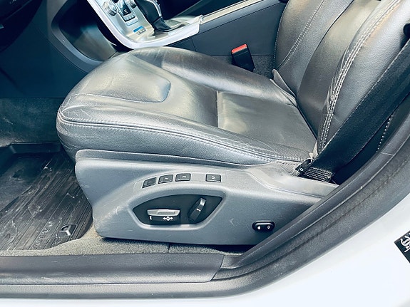 Volvo V60 12 of 22