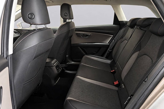 Seat Leon 9 of 17